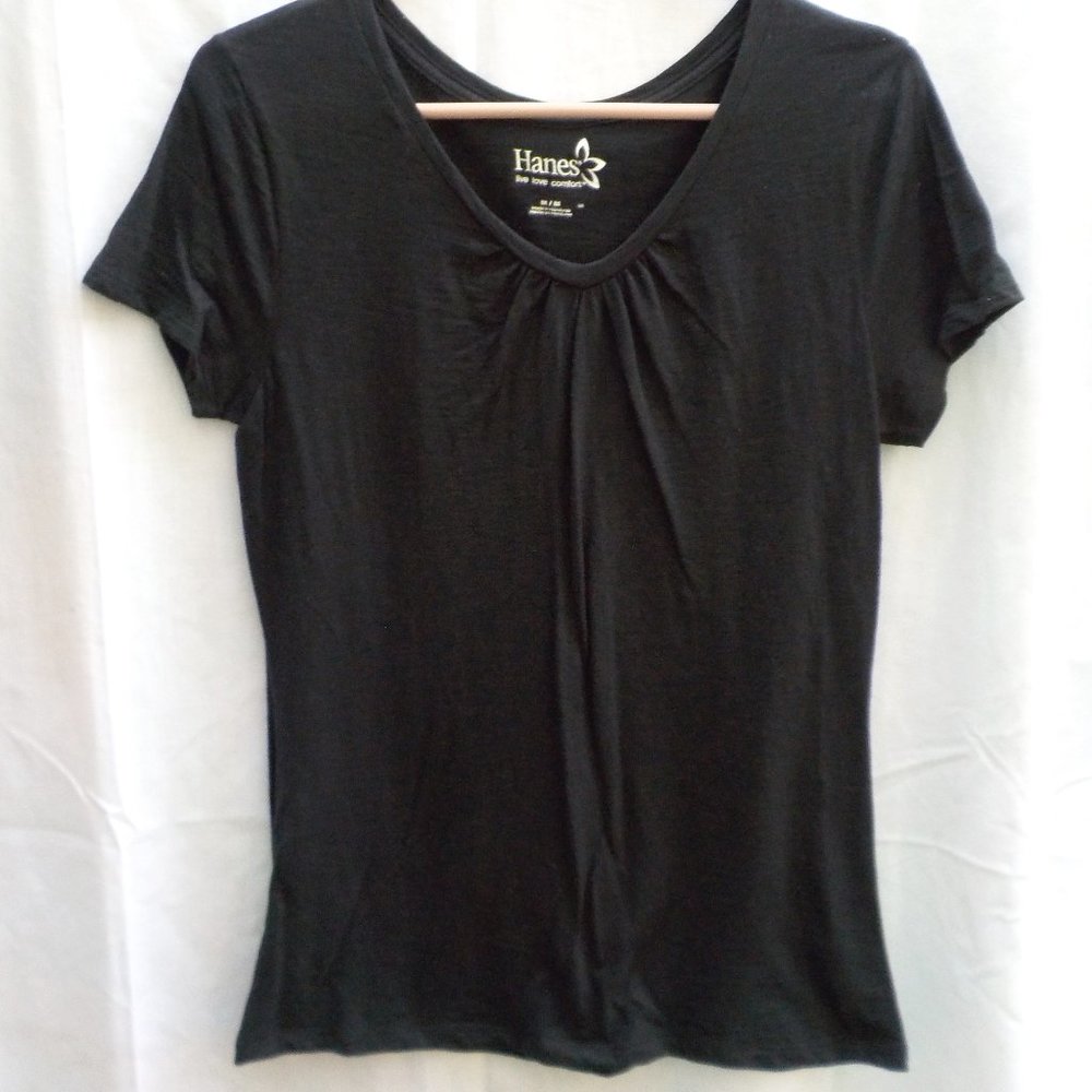 Hanes "Live Love Comfort" Top in Black EUC SZ M